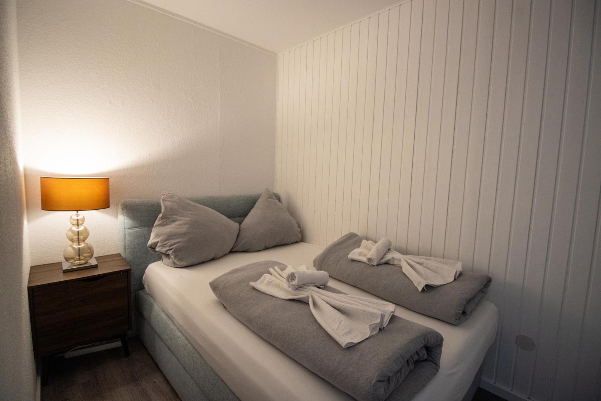 Schoene Wohnung Fuer 4 Gaeste An Der Eilenriede Mit Kostenlosen Parkplaetzen Hanóver Exterior foto