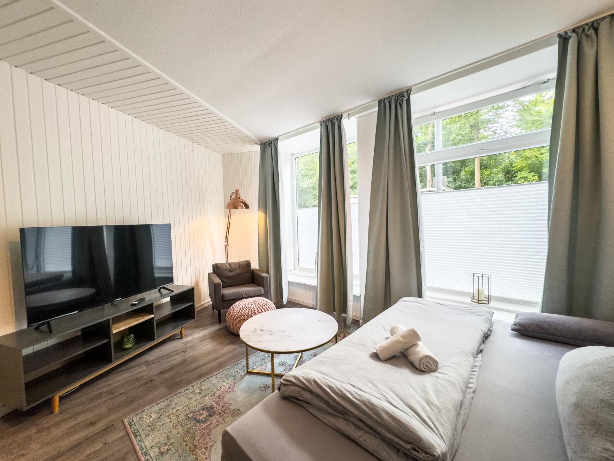 Schoene Wohnung Fuer 4 Gaeste An Der Eilenriede Mit Kostenlosen Parkplaetzen Hanóver Exterior foto